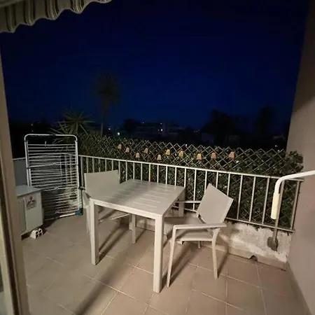 Apartment *studio Agreable Avec Balcon Et Vue Sur Mer* *